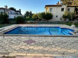 Girne Karşıyaka'da Lüks Havuzlu Villa
