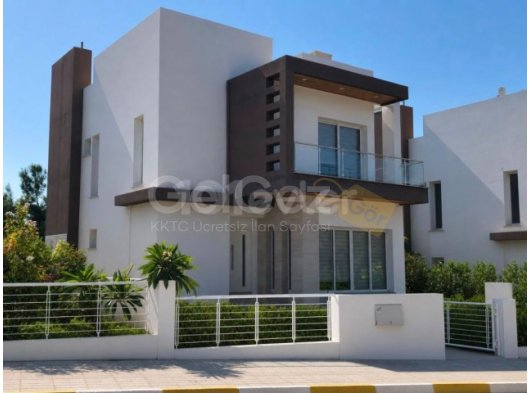 Girne Zeytinlik'te Özel Havuzlu 4+2 Lüks Villa Kiralık