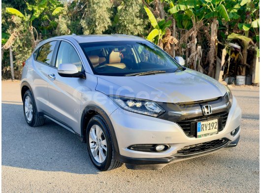 Honda Vezel E:Hev CAM Tavan