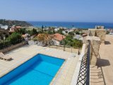 Girne Alagadi'de günlük kiralık 3 + 1 villa