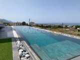 Girne Çatalköyde 4+1 lüks günlük kiralık villa