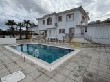 Girne Çatalköy’de günlük kiralık 4 + 1 villa