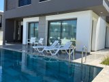 Girne Çatalköy’de günlük kiralık 3 + 1 lüks villa