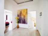 Girne Edremit’te günlük kiralık 5+1 müstakil villa