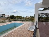 Girne Edremit’te kiralık 3+1 villa