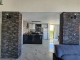 Girne Esentepede günlük kiralık 3+1 moderin villa
