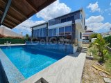 Girne Esentepede günlük kiralık 3+1 moderin villa