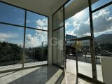 Girne merkezde kiralık lüks dükkan