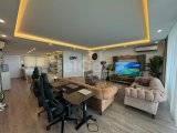 Girne merkezde havuzlu sitede kiralık 3+1 daire
