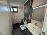 Girne merkezde havuzlu sitede kiralık 3+1 daire