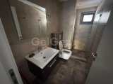 Girne merkezde havuzlu sitede kiralık geniş 1+1 daire