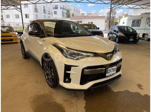 TOYOTA CHR GR