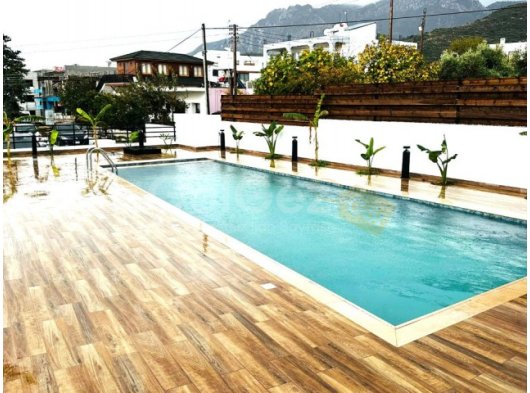 Alsancak'ta taşınmaya hazır ebeveyn banyolu 2+1 daire