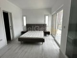 Karşıyaka'da satılık 3 yatak odalı yeni villa