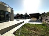Denize yakın satılık lüks villa