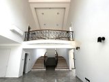 Denize yakın satılık lüks villa