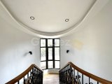 Denize yakın satılık lüks villa