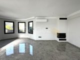 Denize yakın satılık lüks villa