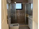 Alsancak bölgesinde satılık 1200m2 arsa içinde villa
