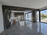 Girne Karşıyaka'da ultra lüks villa????