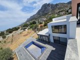 Girne Karşıyaka'da ultra lüks villa????