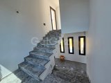 Girne Karşıyaka'da ultra lüks villa????