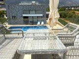 Girne Karşıyaka Satılık 3+1 Özel Havuzlu Villa