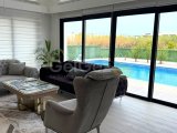 Girne Karşıyaka Satılık 3+1 Özel Havuzlu Villa