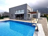 Girne Karşıyaka Satılık 3+1 Özel Havuzlu Villa