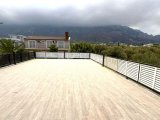 Lapta bölgesinde satılık geniş teraslı daire