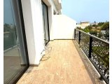 Lapta bölgesinde satılık geniş teraslı daire