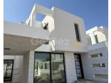 Alsancak Bölgesinde Merit Oteller Bölgesinde Yakın Satılık İkiz Villa