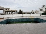 Alsancak bölgesinde satılık modern dizayn villa