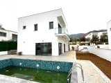 Alsancak bölgesinde satılık modern dizayn villa