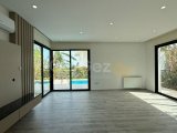 Alsancak bölgesinde satılık villa.Tüm vergiler ödenmiştir