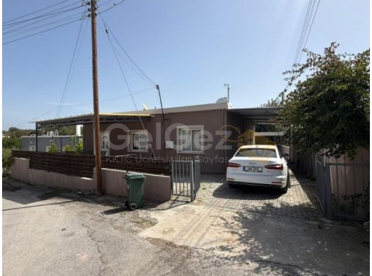 Çatalköy bölgesinde satılık müstakil köy evi