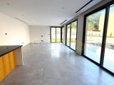 Çatalköy Bölgesinde Satılık Yeni ve Taşınmaya Hazır Villa