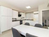 Girne Çatalköy'de Satılık 4+1 Villa - Özel Havuz ve Otopark ile Hayalinizdeki Evi Bulun!