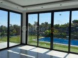 Çatalköy bölgesinde satılık özel havuzlu villa, daire fiyatına!
