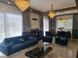 Girne Çatalköy'de satılık 4+1 özel havuzlu villa