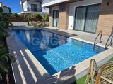 Girne Çatalköy'de satılık 4+1 özel havuzlu villa