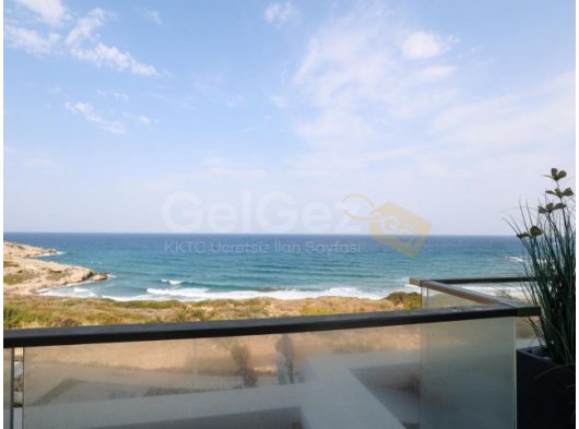 Girne Esentepe'de Deniz Manzaralı Satılık 3+1 Daire
