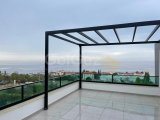 Girne Esentepe'de Deniz ve Dağ Manzaralı Şık Villa!