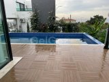 Girne Esentepe'de Deniz ve Dağ Manzaralı Şık Villa!