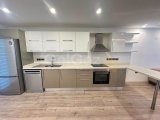 Girne Merkez'de havuzlu sitede satılık 2+1 daire