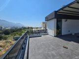 Girne Alsancak'ta Merit Oteller bölgesinde modern villa