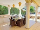 Muhteşem deniz ve dağ manzaralı, havuzlu 3+1 villa
