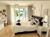 Muhteşem deniz ve dağ manzaralı, havuzlu 3+1 villa