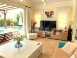 Muhteşem deniz ve dağ manzaralı, havuzlu 3+1 villa