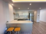 Havuzlu sitede satılık geniş 1+1 daire